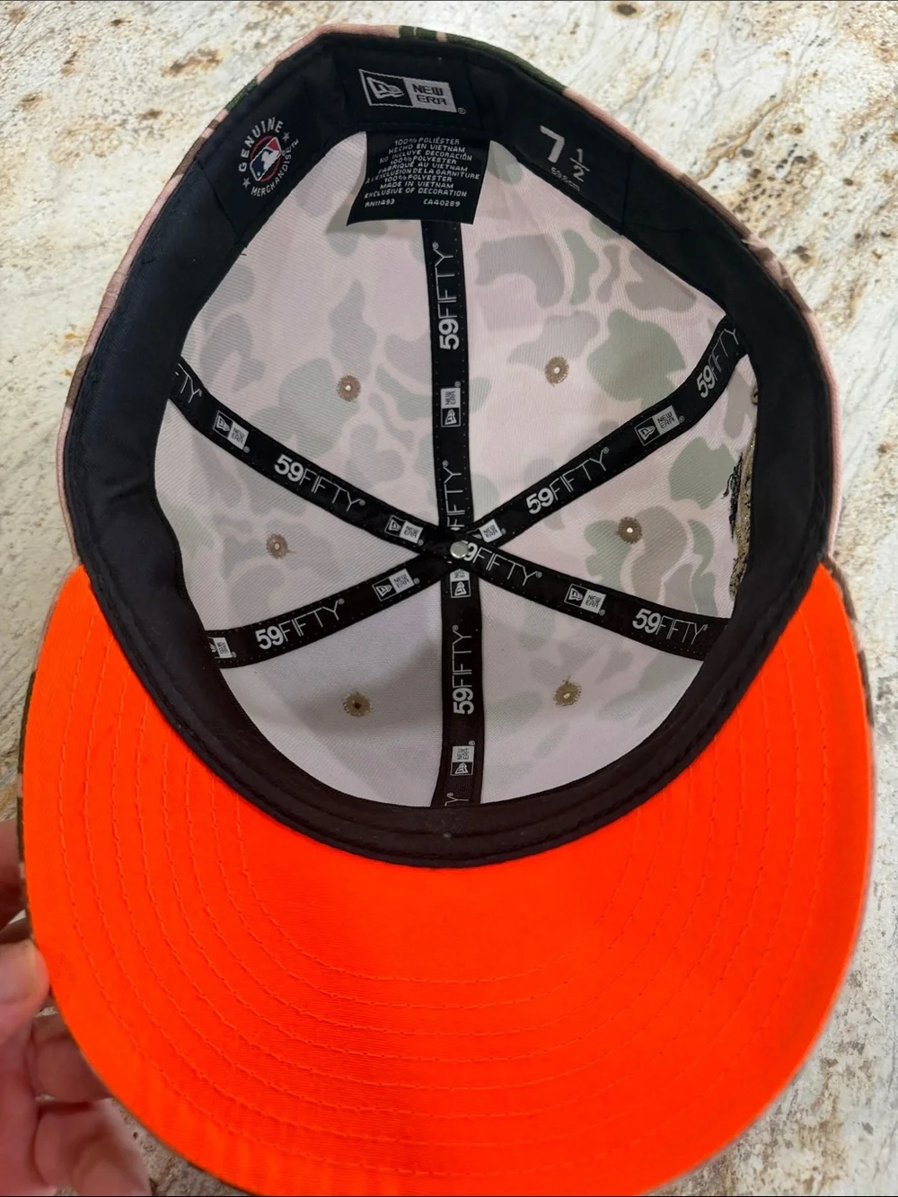 Men’s New Era fitted camo Atlanta Braves cap